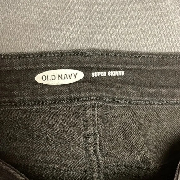 Old Navy jeans - Picture 2 of 4